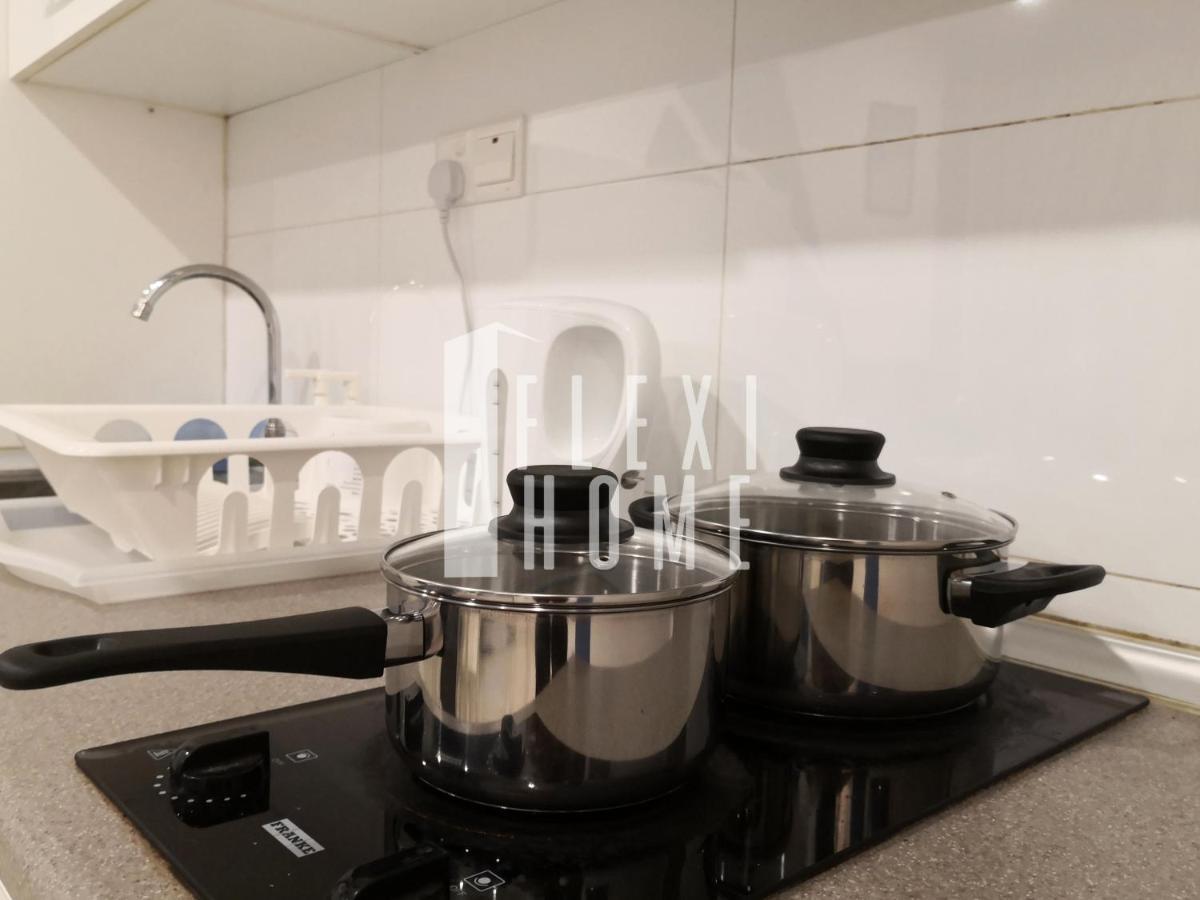 1-2 Guests, Cybersquare Private - Cyberjaya, Flexihome-my *